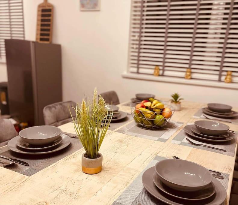 Luxury Suite 3 Bed Apartment Sleeps 6-8 Blackpool Eksteriør billede